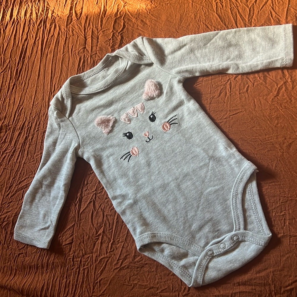 New no tags mon cheri long sleeve onsie 3-6 months